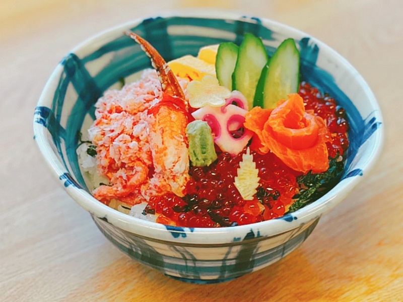 カニサーモンいくら丼